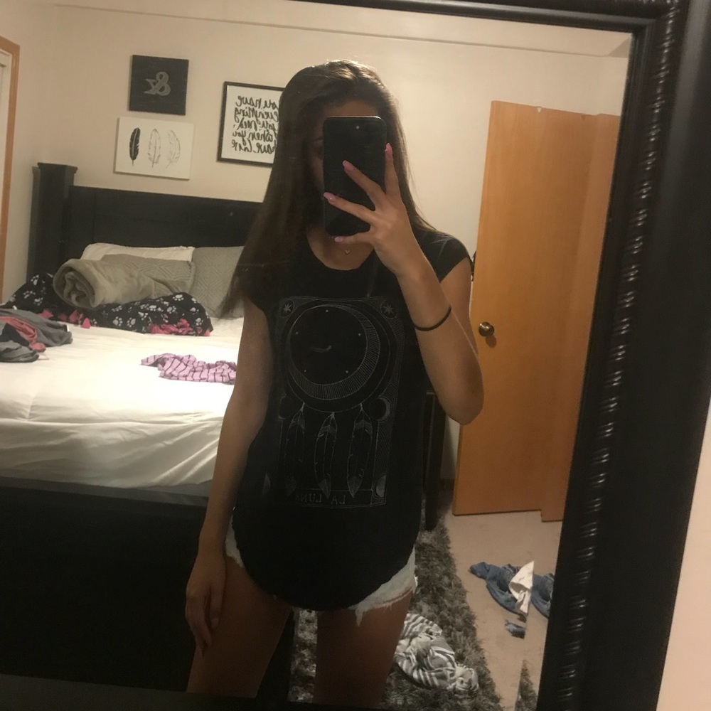 AEO Graphic Tee
